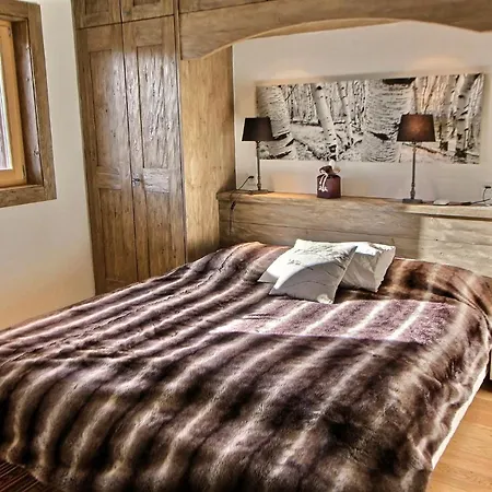 Apartament National 3 *